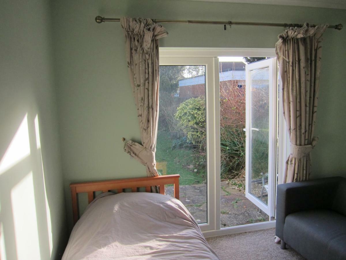 No 9 Villa Bognor Regis Buitenkant foto